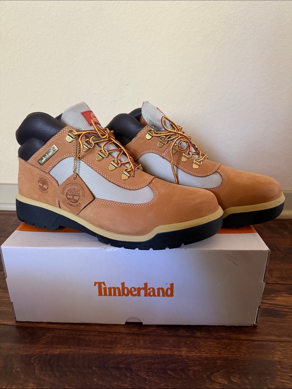Timberland Men's Field Boots Mid Lace Waterproof, Size 12, New!